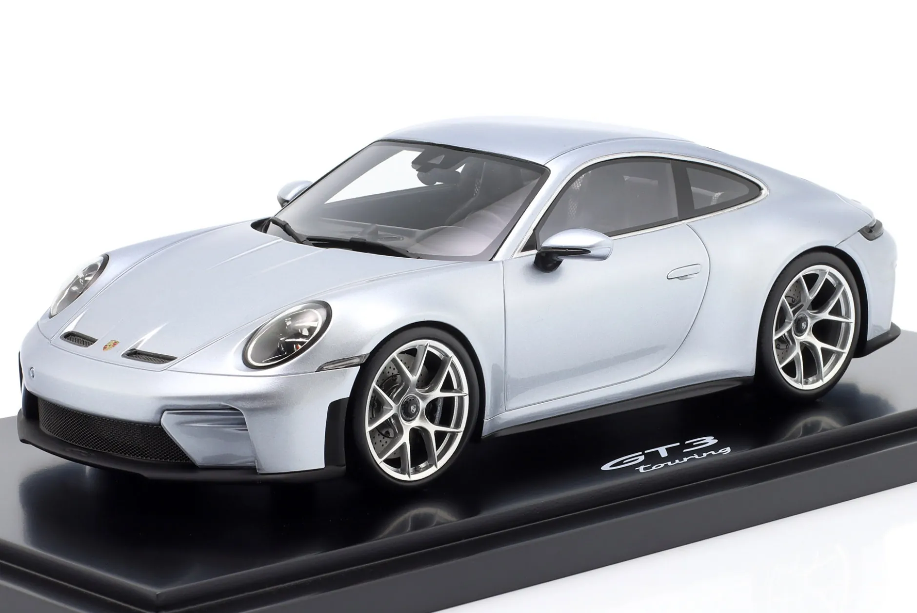 Porsche 911 (992.2) GT3 Touring Baujahr 2025 polarsilber 1:18 Spark