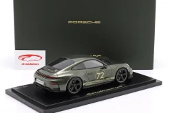 Porsche 911 (992.2) GT3 Touring 90.Geburtstag F. A. Porsche 2025 grün 1:18 Spark