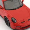 Porsche 911 (992) GT3 Touring 2022 indischrot / schwarze Felgen 1:18 Minichamps