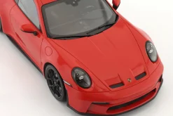 Porsche 911 (992) GT3 Touring 2022 indischrot / schwarze Felgen 1:18 Minichamps
