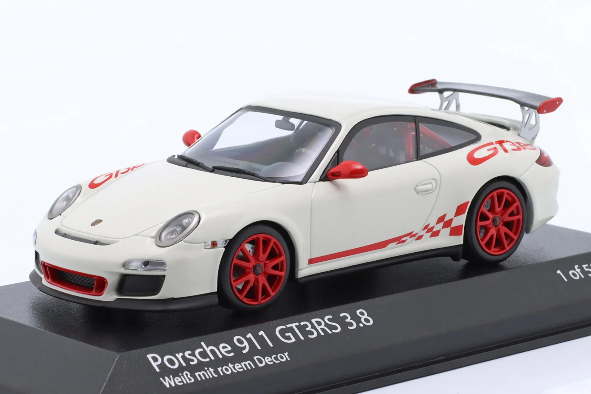 Porsche 911 (997.II) GT3 RS 3.8 Baujahr 2009 weiß mit rotem Dekor 1:43 Minichamps