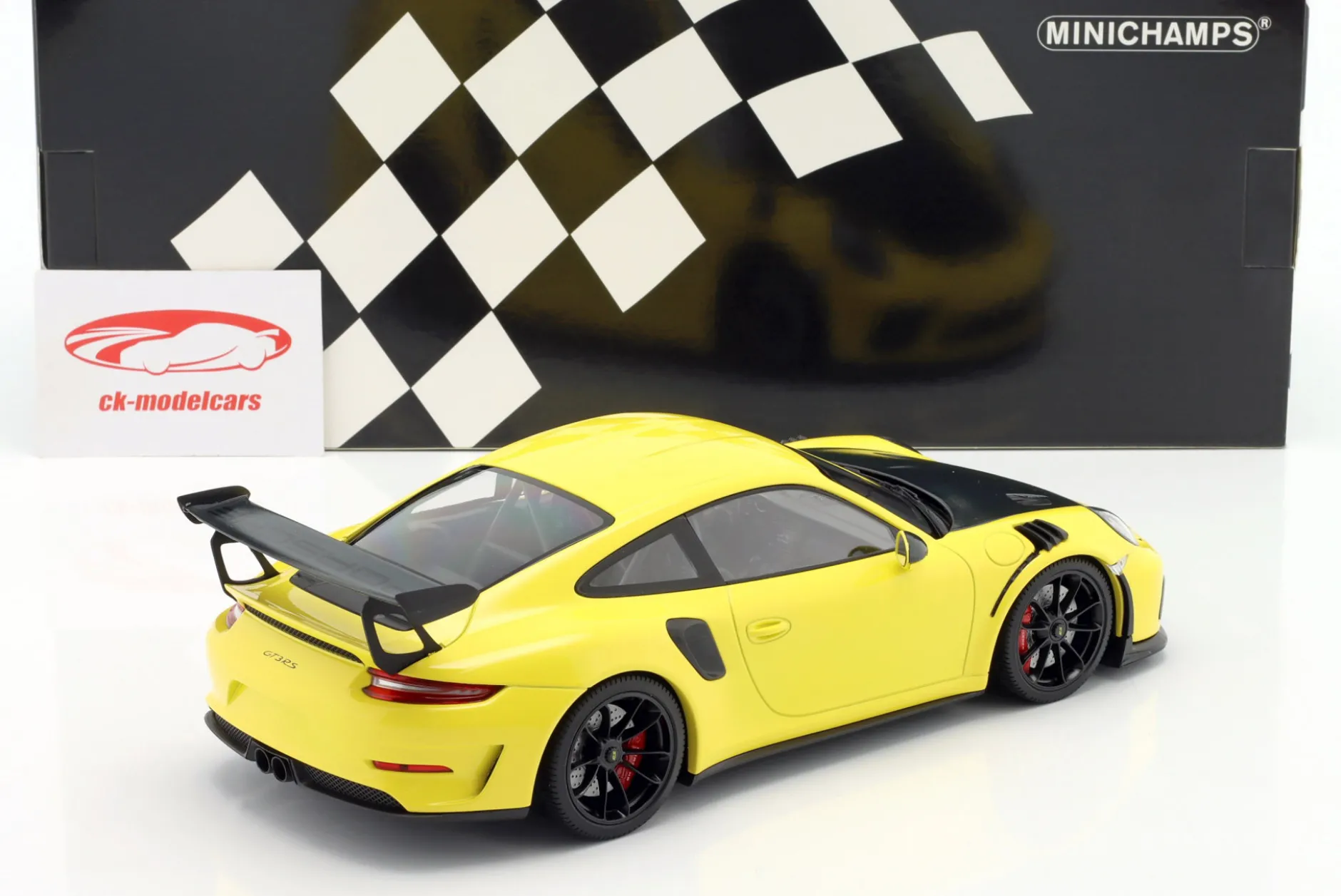 Porsche 911 (991 II) GT3 RS 2019 gelb / schwarze Felgen 1:18 Minichamps