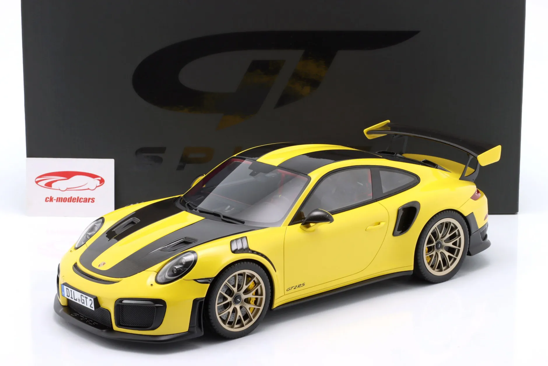 Porsche 911 (991 II) GT2 RS gelb / schwarz 1:12 GT-Spirit