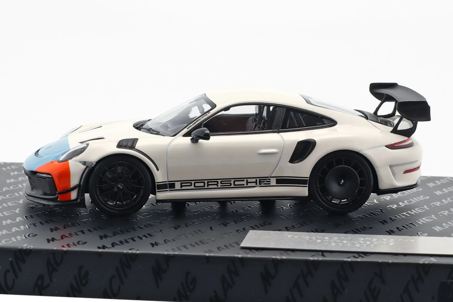 Porsche 911 (991 II) GT3 RS MR Manthey Racing weiß 1:43 Minichamps