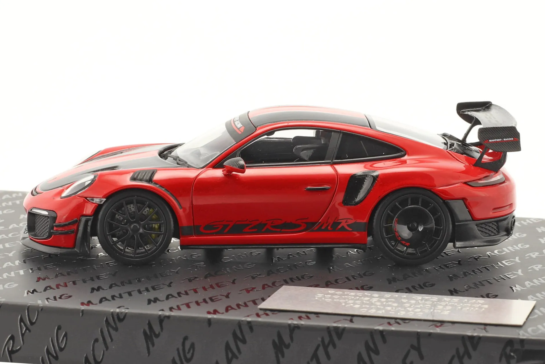 Porsche 911 (991 II) GT2 RS MR Manthey Racing Rekordrunde 1:43 Minichamps