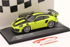 Porsche 911 (991 II) GT2 RS Weissach Package 2018 acidgrün / silberne Felgen 1:43 Minichamps