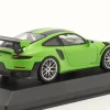 Porsche 911 (991 II) GT2 RS Weissach Package 2018 signalgrün / silberne Felgen 1:43 Minichamps