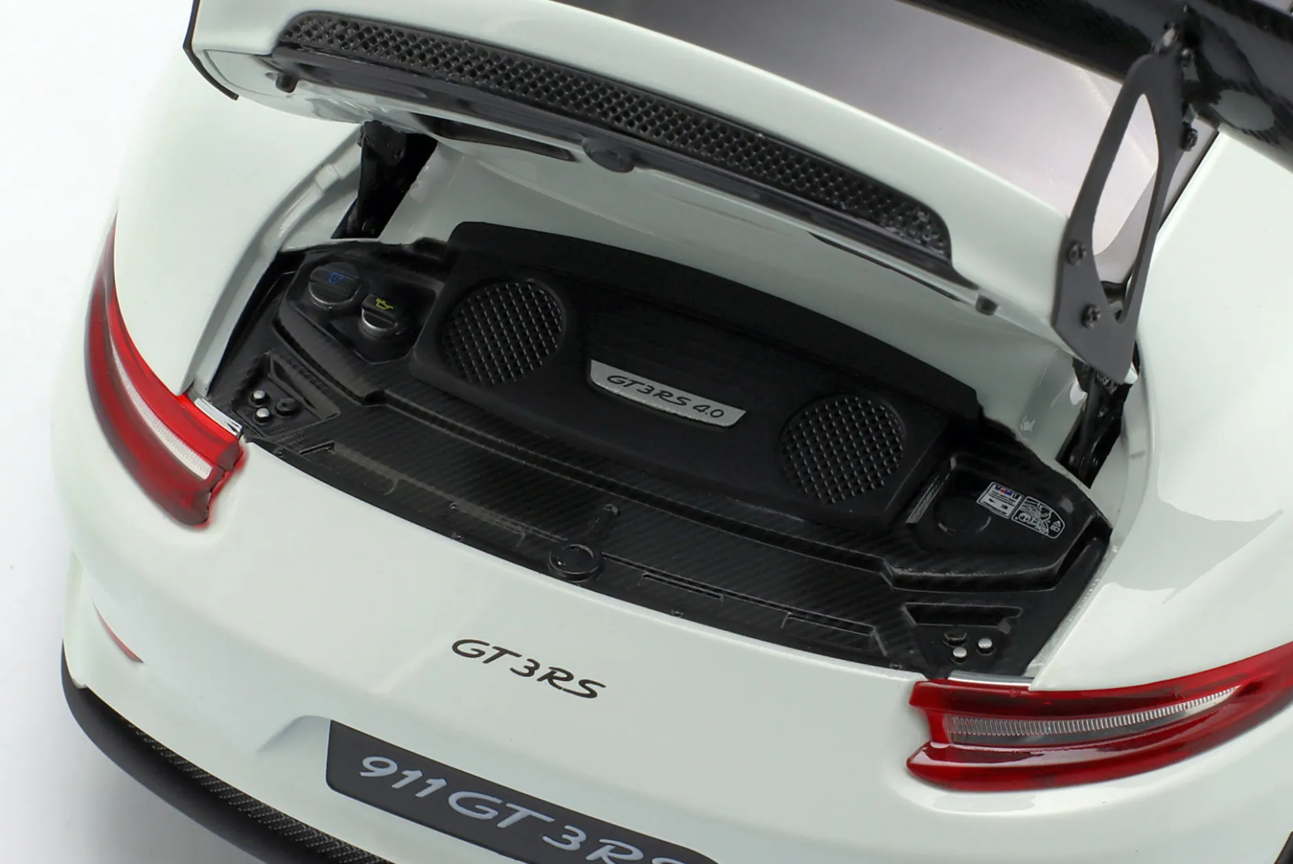 Porsche 911 (991 II) GT3 RS Weissach-Paket 2017 weiß 1:18 AUTOart