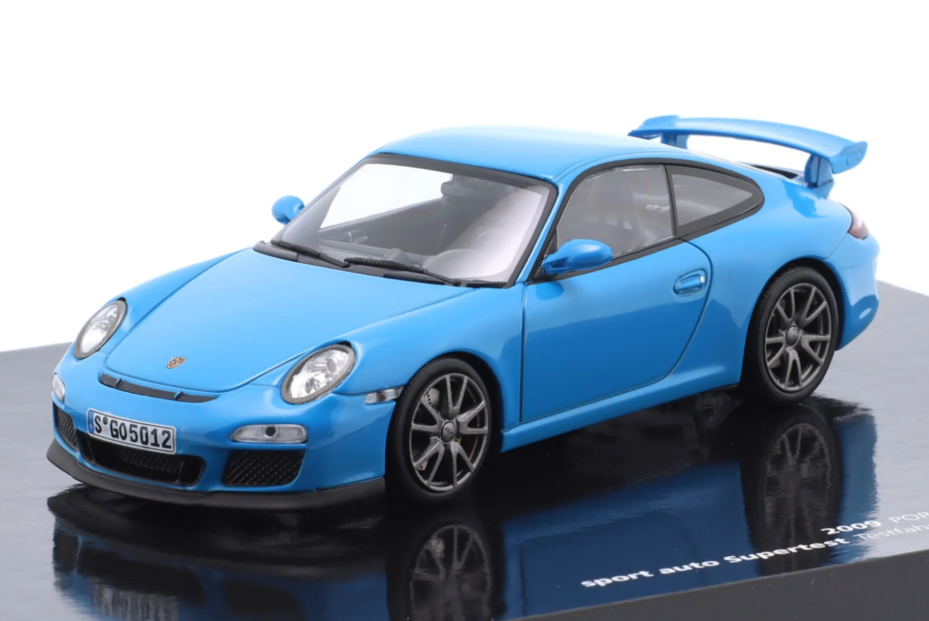 Porsche 911 (997 II) GT3 Test Nürburgring 2009 blau 1:43 Minichamps