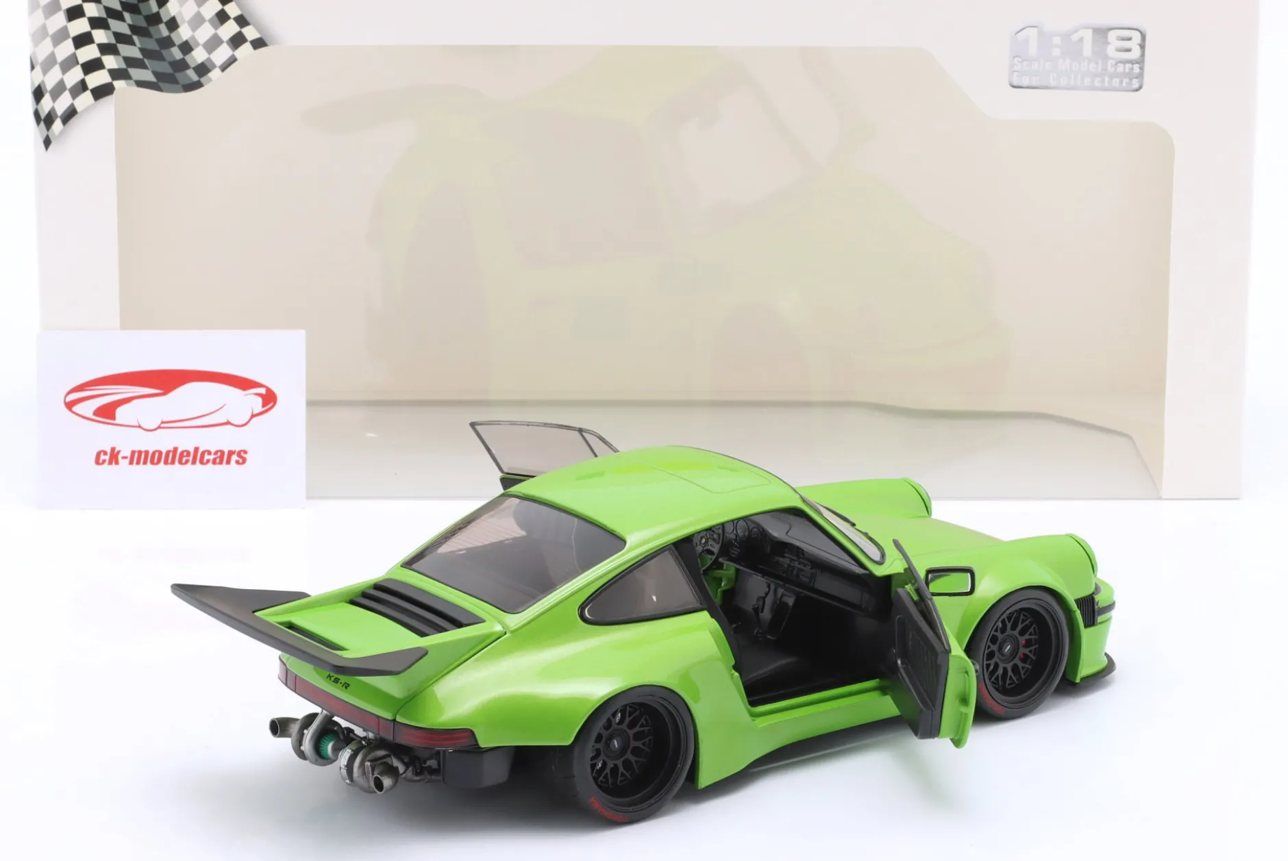 Porsche 911 KS-R Baujahr 2022 grün 1:18 Solido