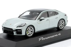 Porsche Panamera 4 E-Hybrid (G3) dolomitsilber 1:43 Norev
