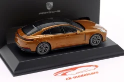 Porsche Panamera Turbo E-Hybrid (G3) madeiragoldmetallic 1:43 Norev