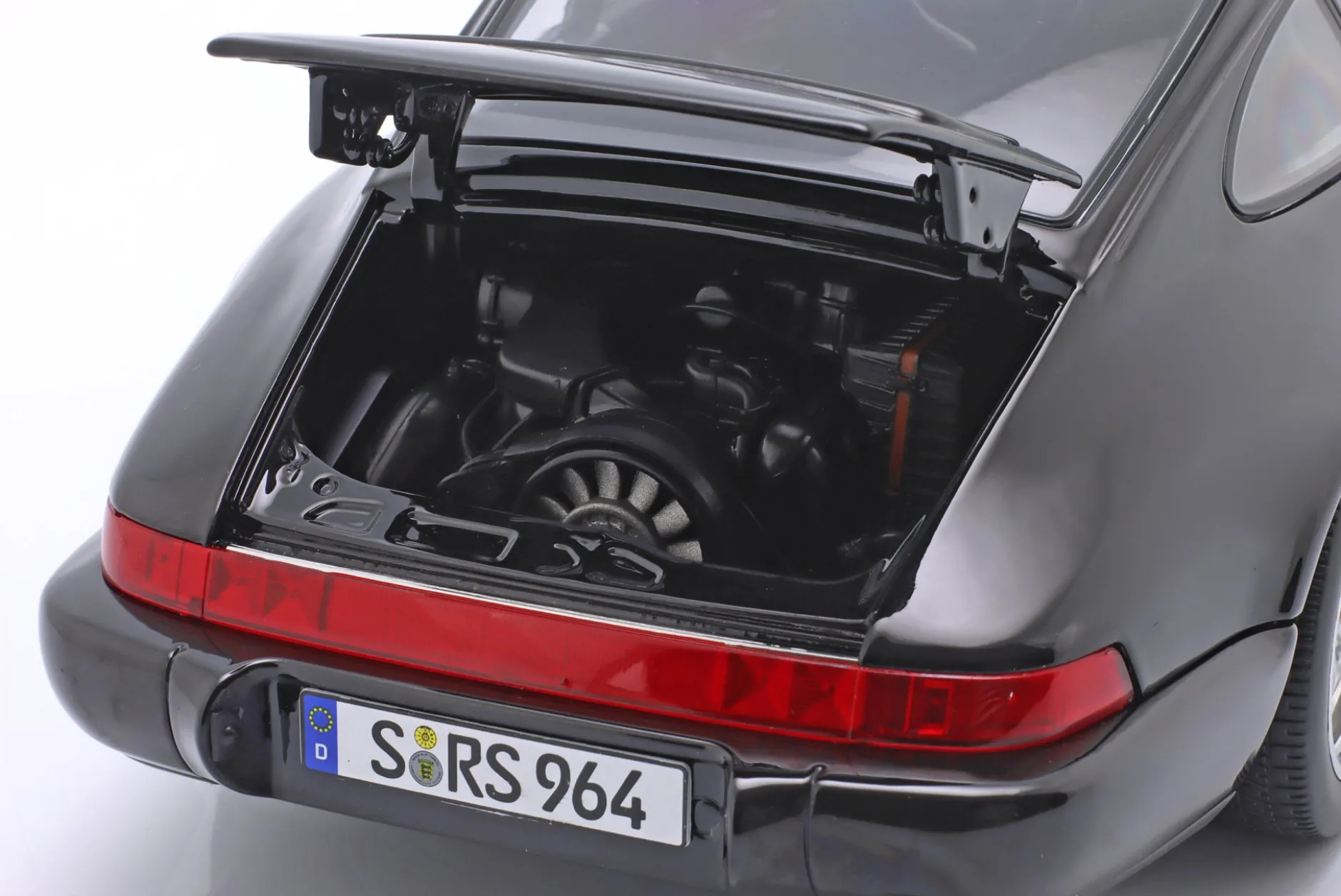 Porsche 911 (964) RS Baujahr 1992 schwarz / Speedline Felgen 1:12 KK-Scale