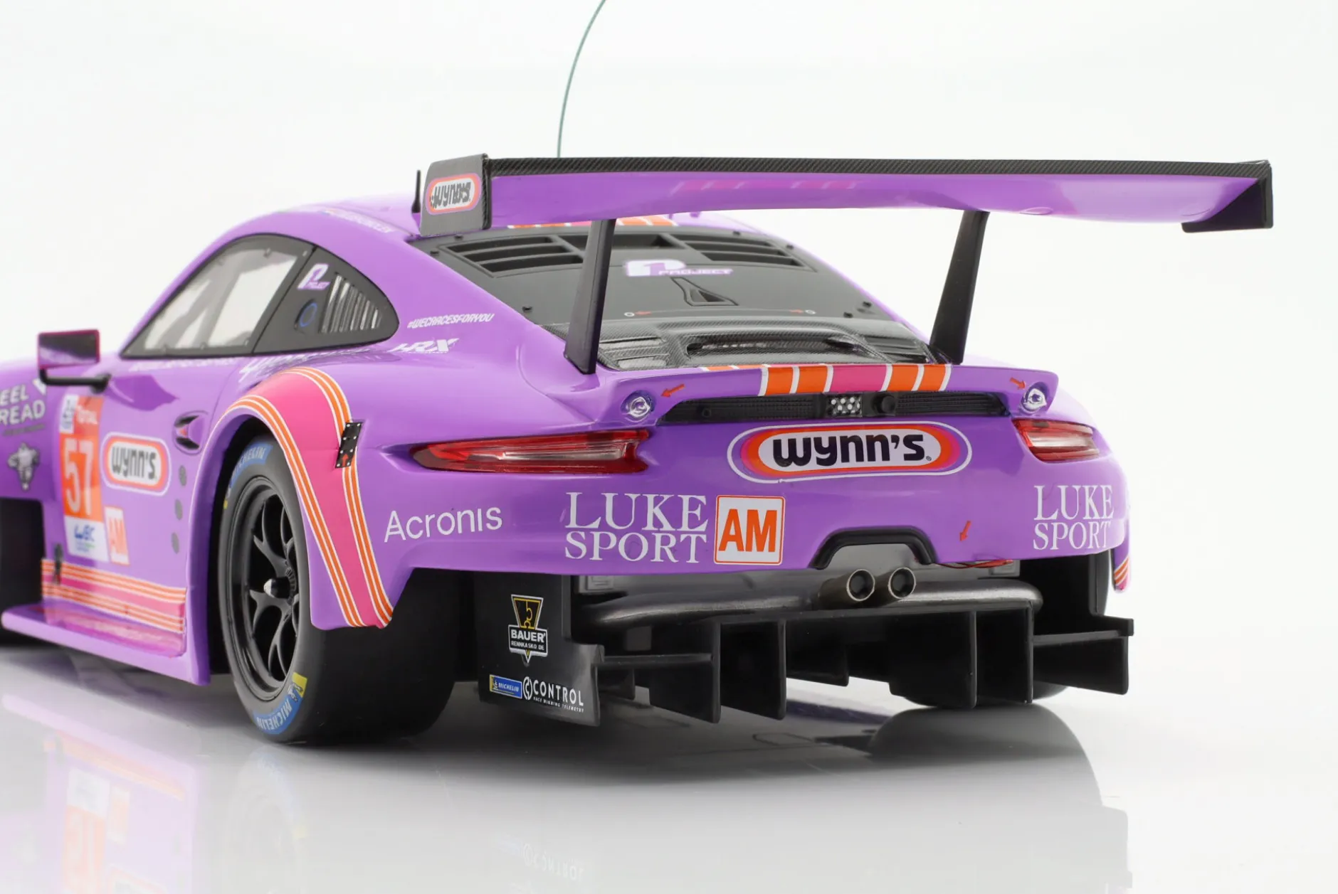 Porsche 911 RSR #57 24h LeMans 2020 Bleekemolen, Fraga, Keating 1:18 Ixo