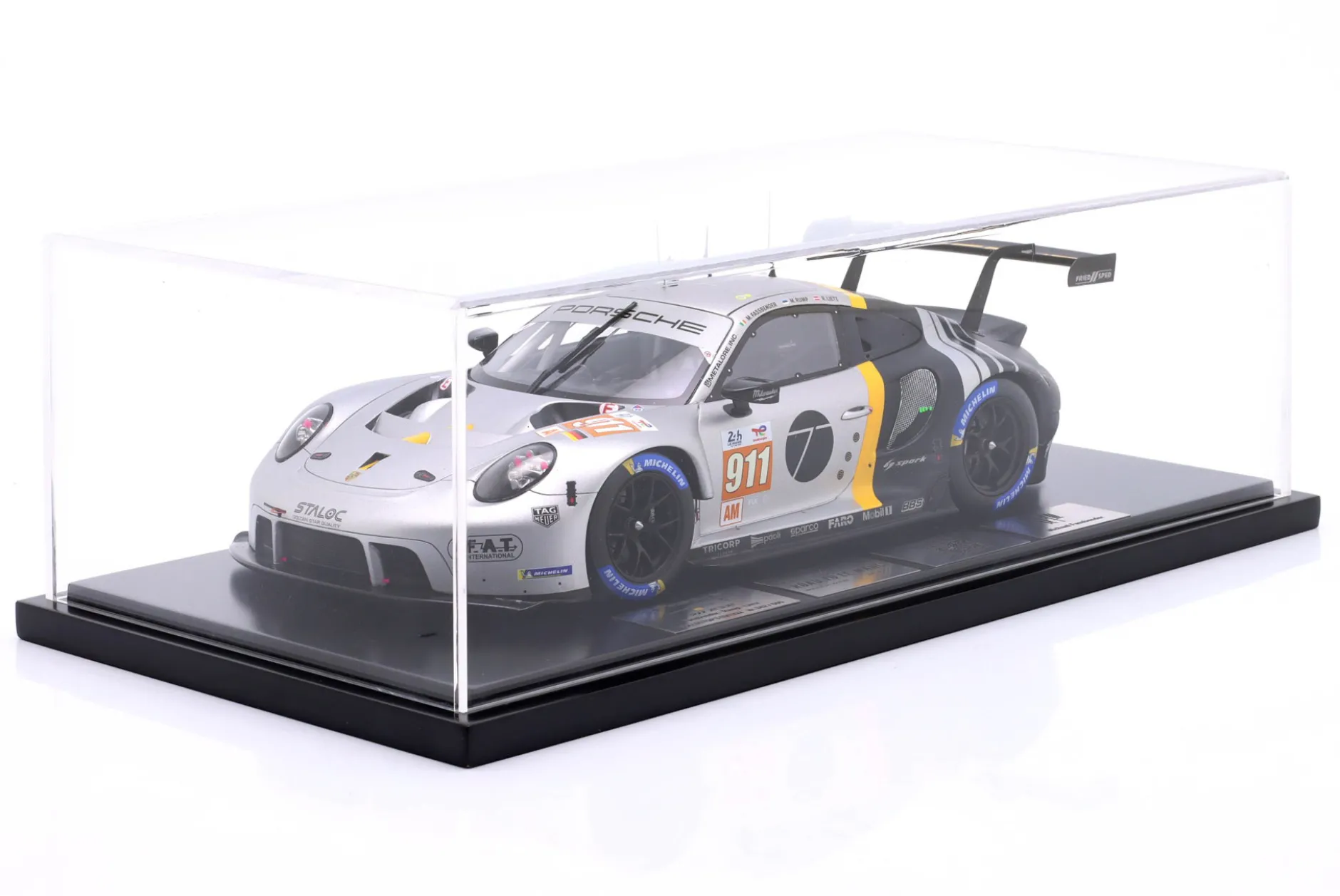 Porsche 911 RSR-19 #911 24h LeMans 2023 Fassbender, Lietz, Rump 1:18 Spark