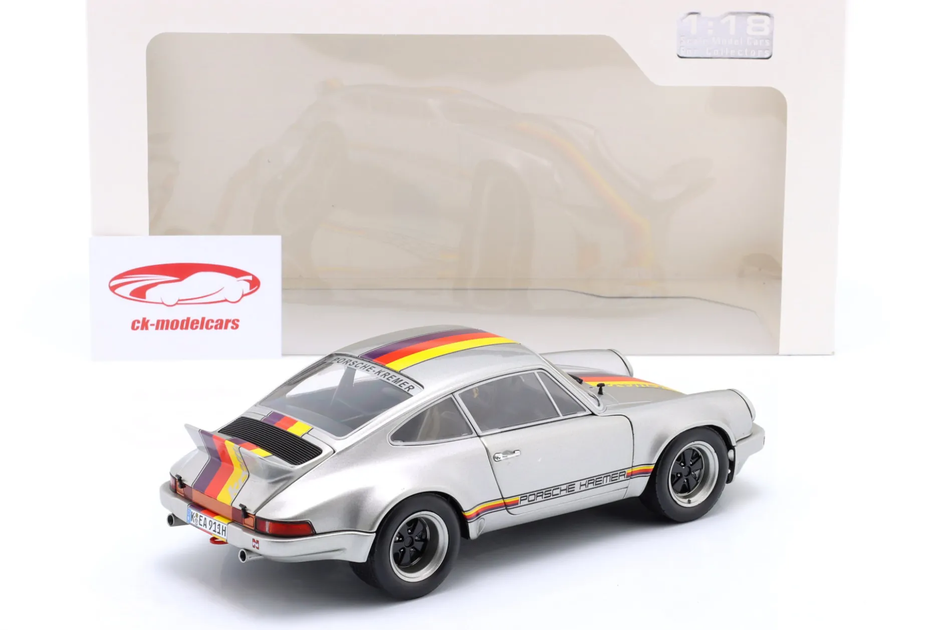 Porsche 911 RSR Kremer Design 1973 silber metallic mit Dekor 1:18 Solido