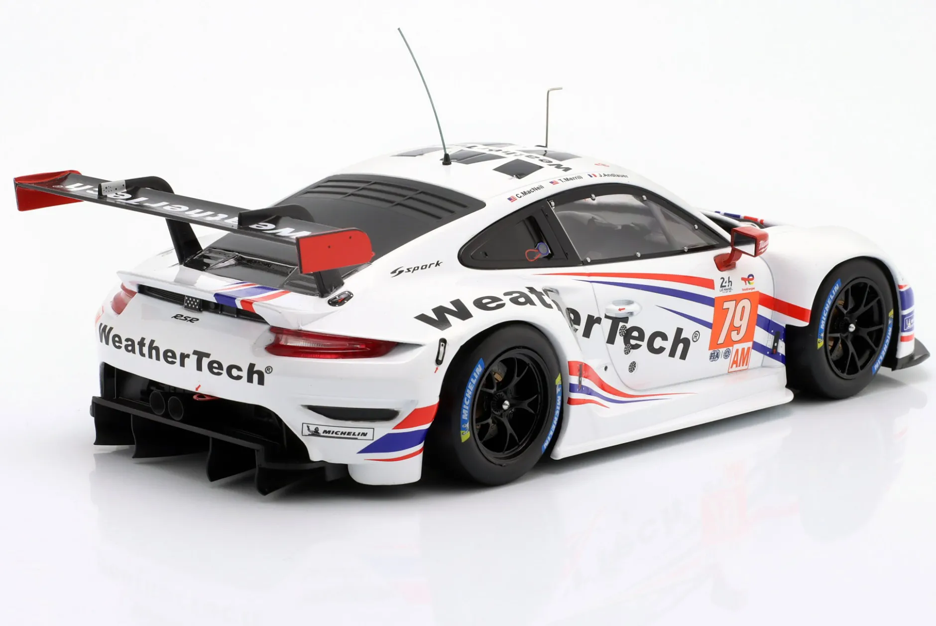 Porsche 911 RSR-19 #79 2nd LMGTE-Am 24h LeMans 2022 WeatherTech Racing 1:18 Ixo