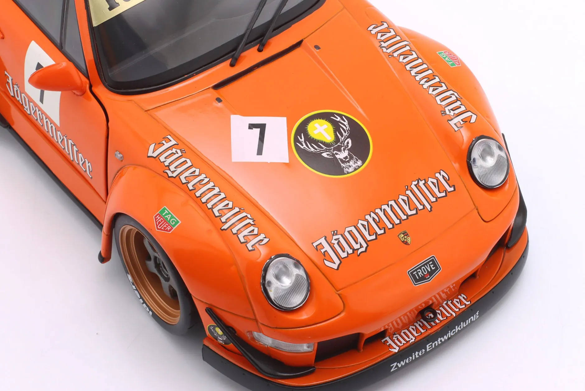 Porsche 911 (993) RWB Rauh-Welt Bodykit Jägermeister #7 2020 orange 1:18 Solido