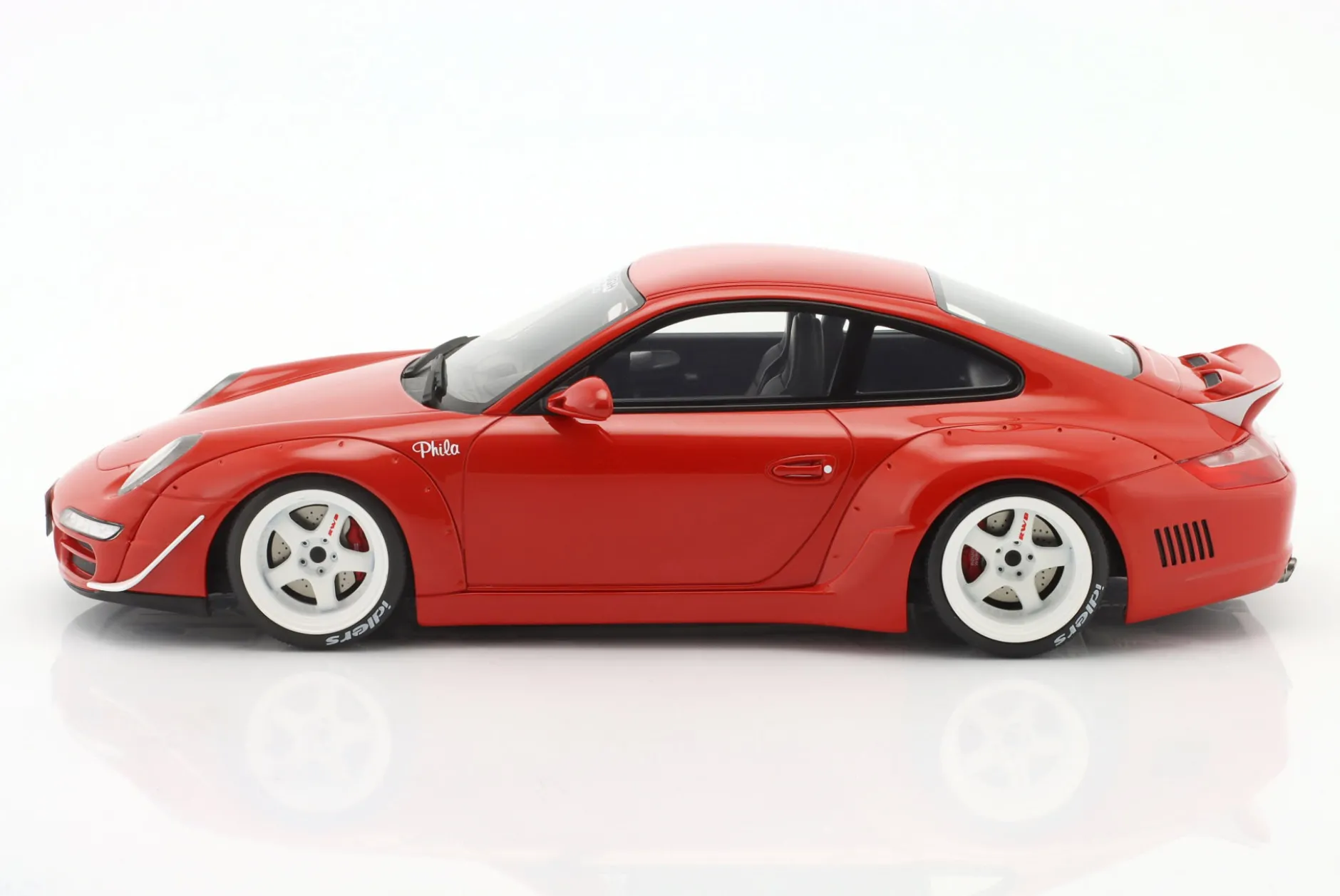 Porsche 911 RWB Rauh-Welt Body Kit Aka Phila 2021 rot 1:18 GT-Spirit