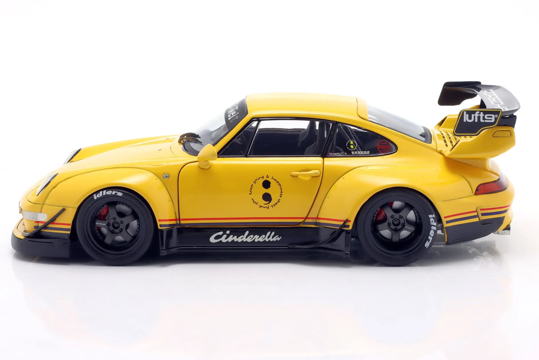 Porsche 911 (993) RWB Rauh-Welt Cinderella 2020 gelb 1:18 Solido