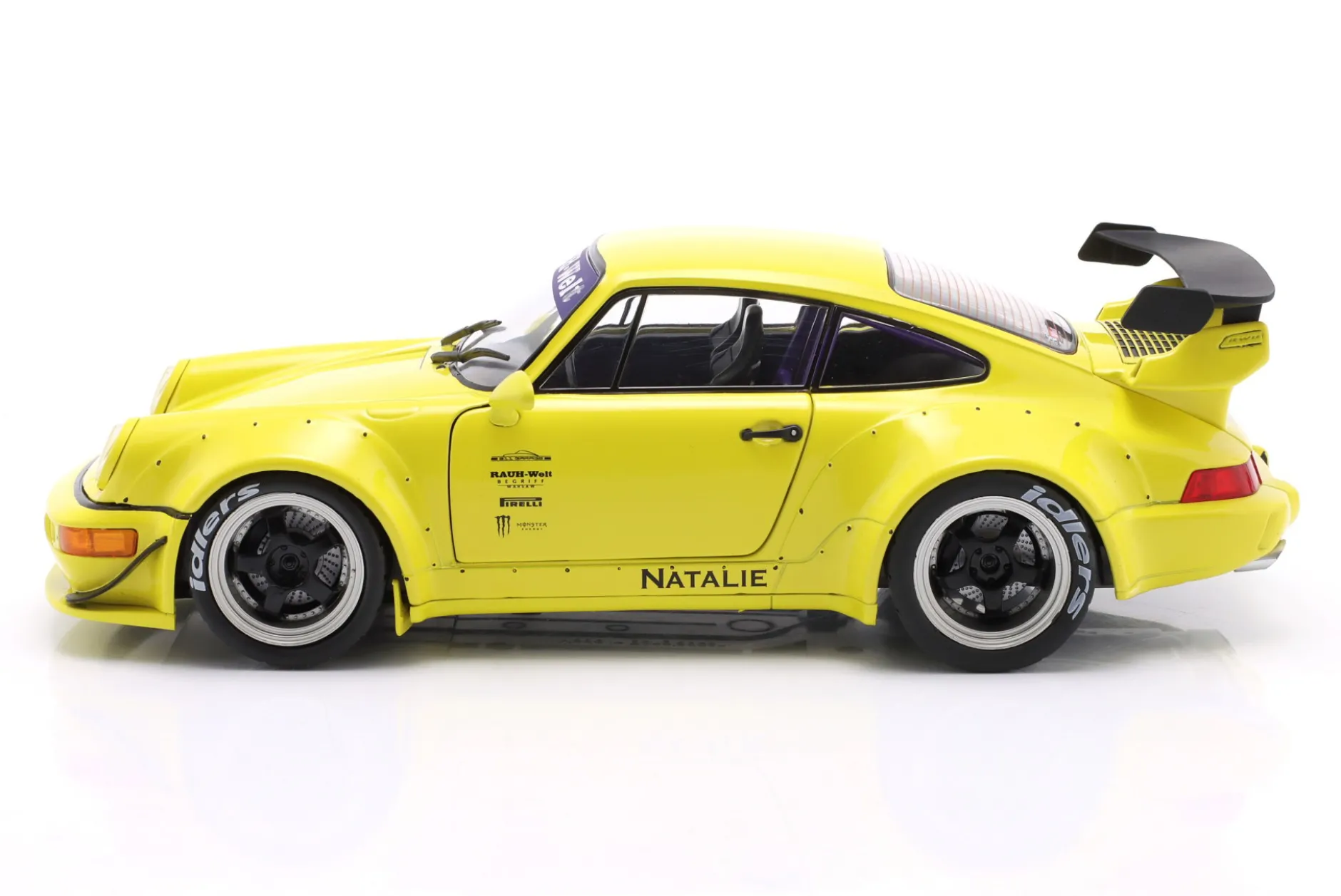 Porsche 911 (964) RWB Rauh-Welt Natalie 2023 gelb 1:18 Solido