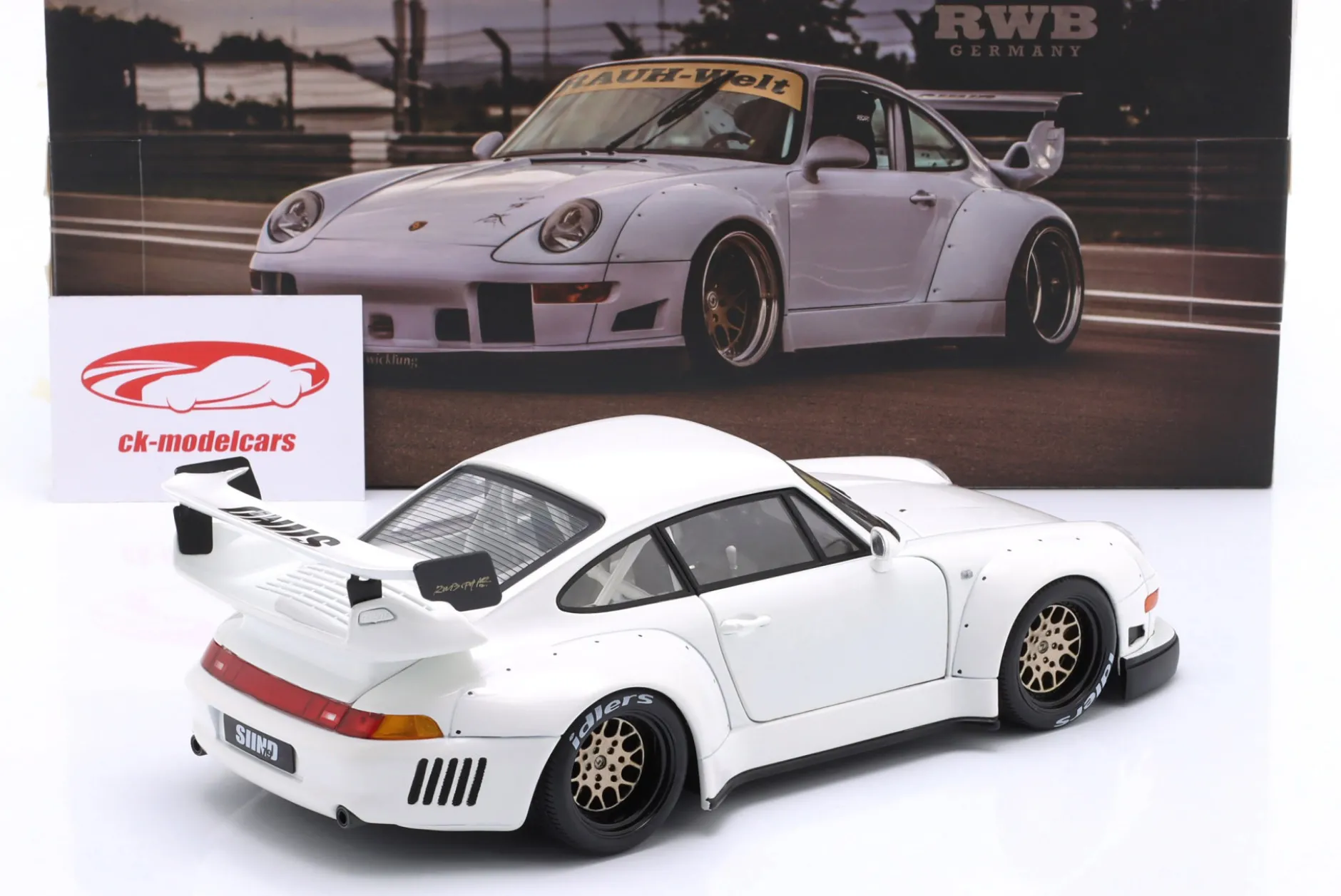 Porsche 911 (993) RWB Rauh-Welt Osechi G2.2 Sidney Hoffmann 1:18 WERK83