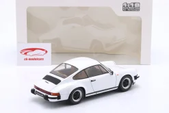 Porsche 911 (930) 3.0 SC Baujahr 1974 Grand Prix weiß 1:18 Solido