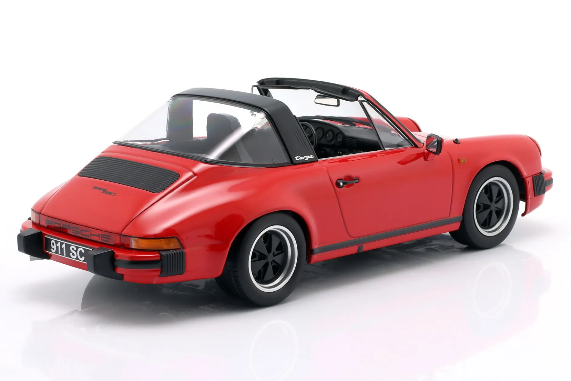 Porsche 911 SC Targa Baujahr 1983 rot 1:18 KK-Scale