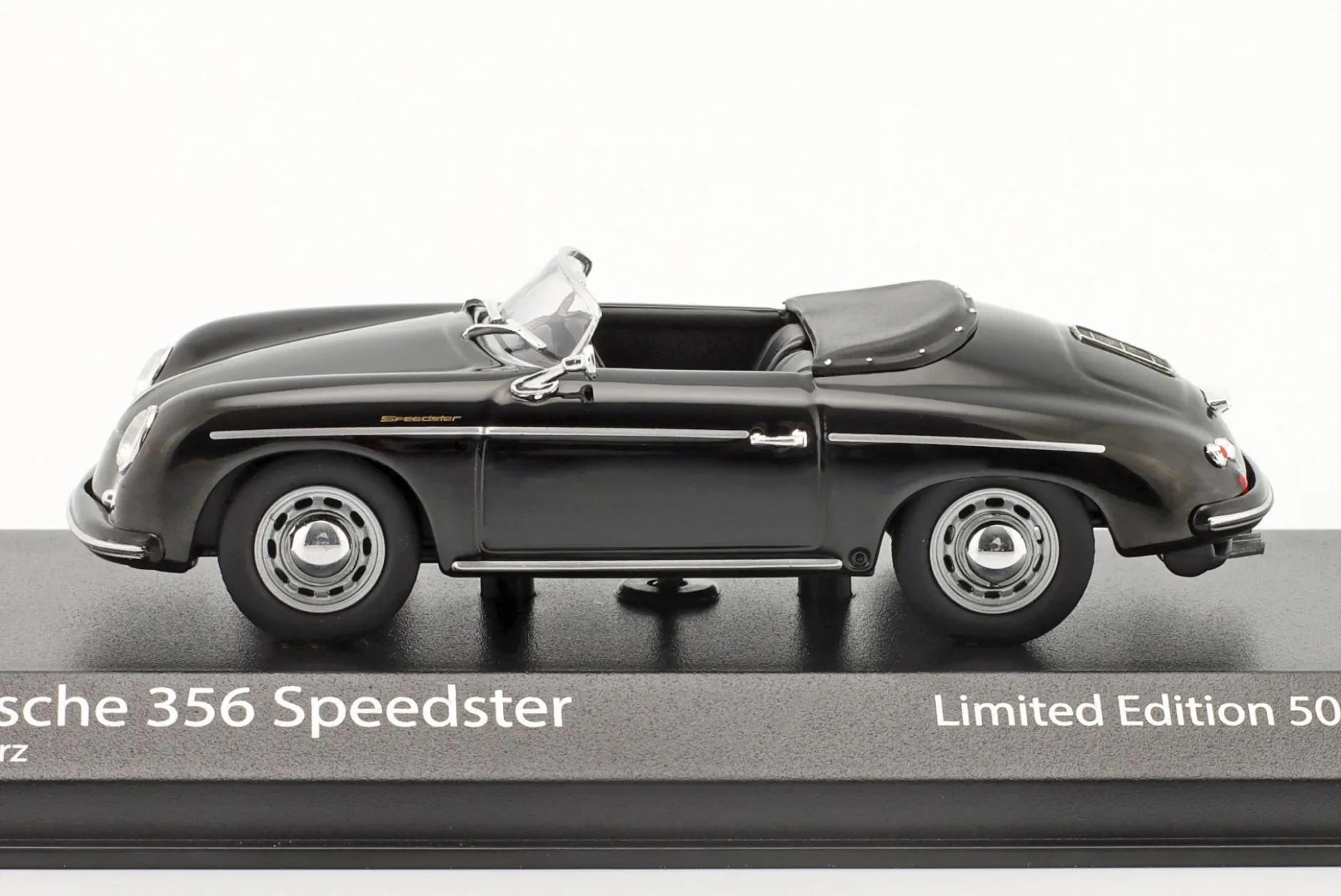 Porsche 356 Speedster Baujahr 1956 schwarz 1:43 Minichamps