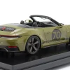 Porsche 911 (992.2) Spirit 70 Baujahr 2025 olive neo 1:12 Spark