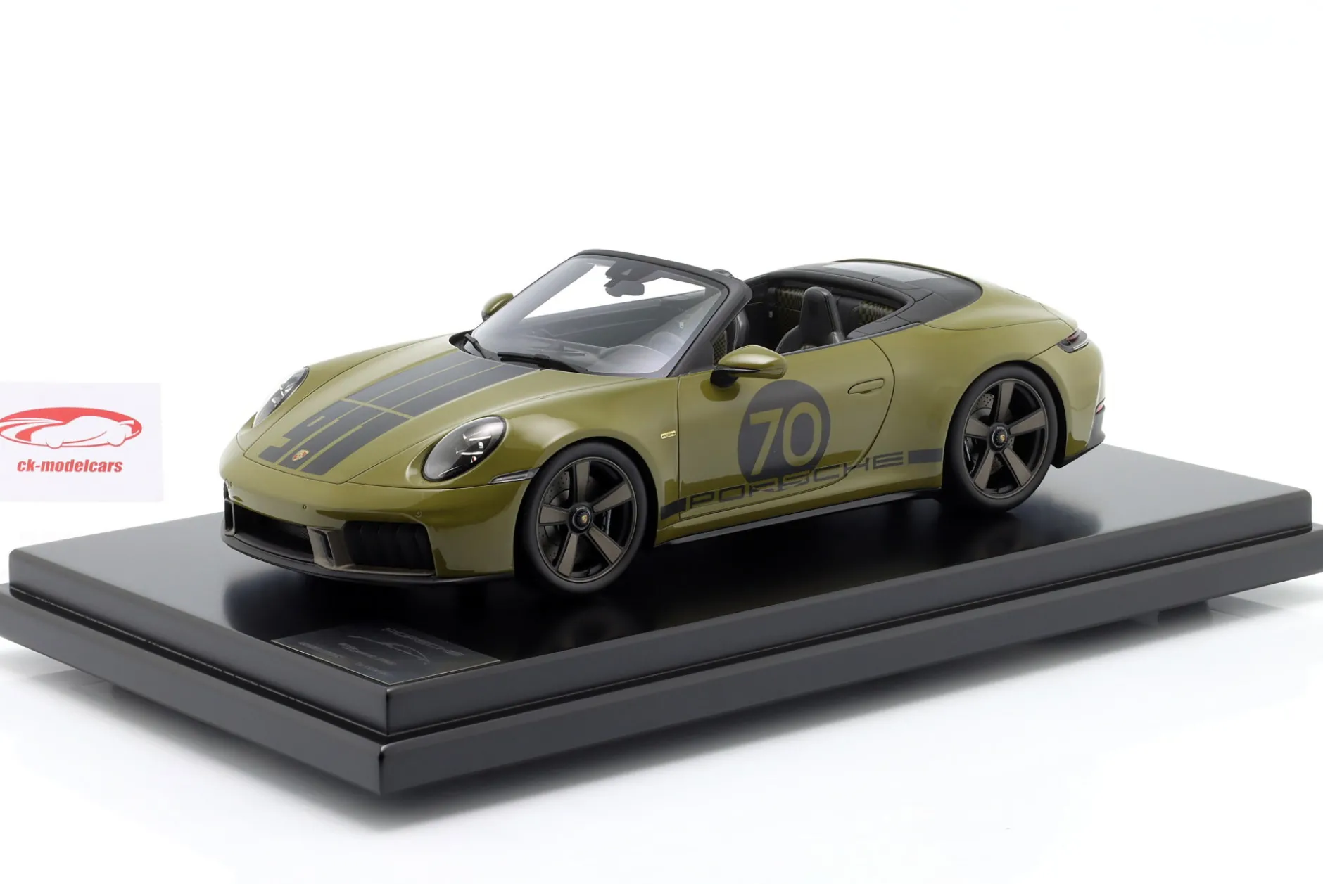 Porsche 911 (992.2) Spirit 70 Baujahr 2025 olive neo 1:12 Spark
