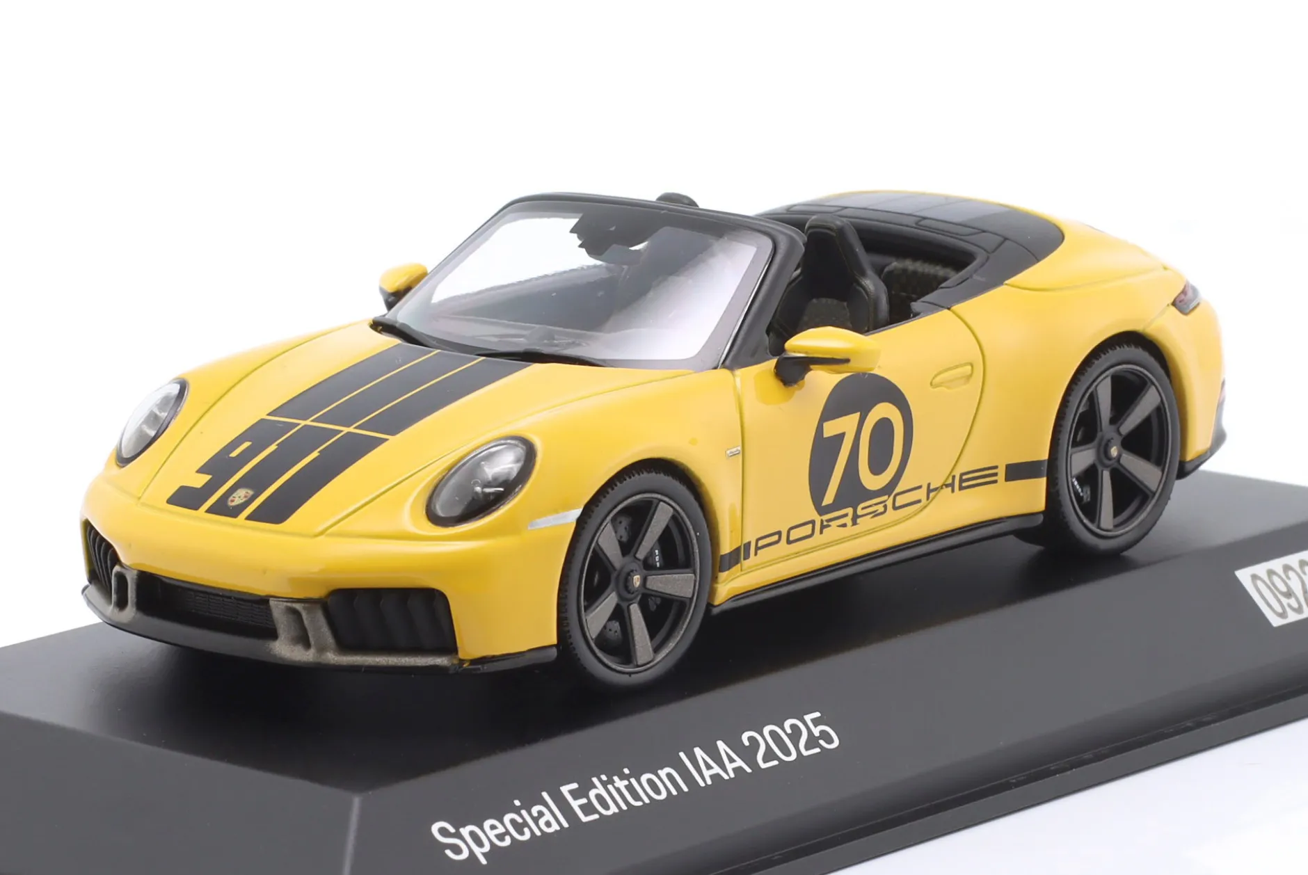 Porsche 911 Spirit 70 (992.2) Baujahr 2025 speedgelb 1:43 Spark