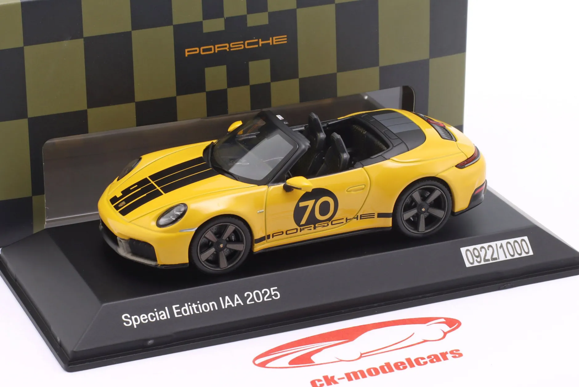 Porsche 911 Spirit 70 (992.2) Baujahr 2025 speedgelb 1:43 Spark