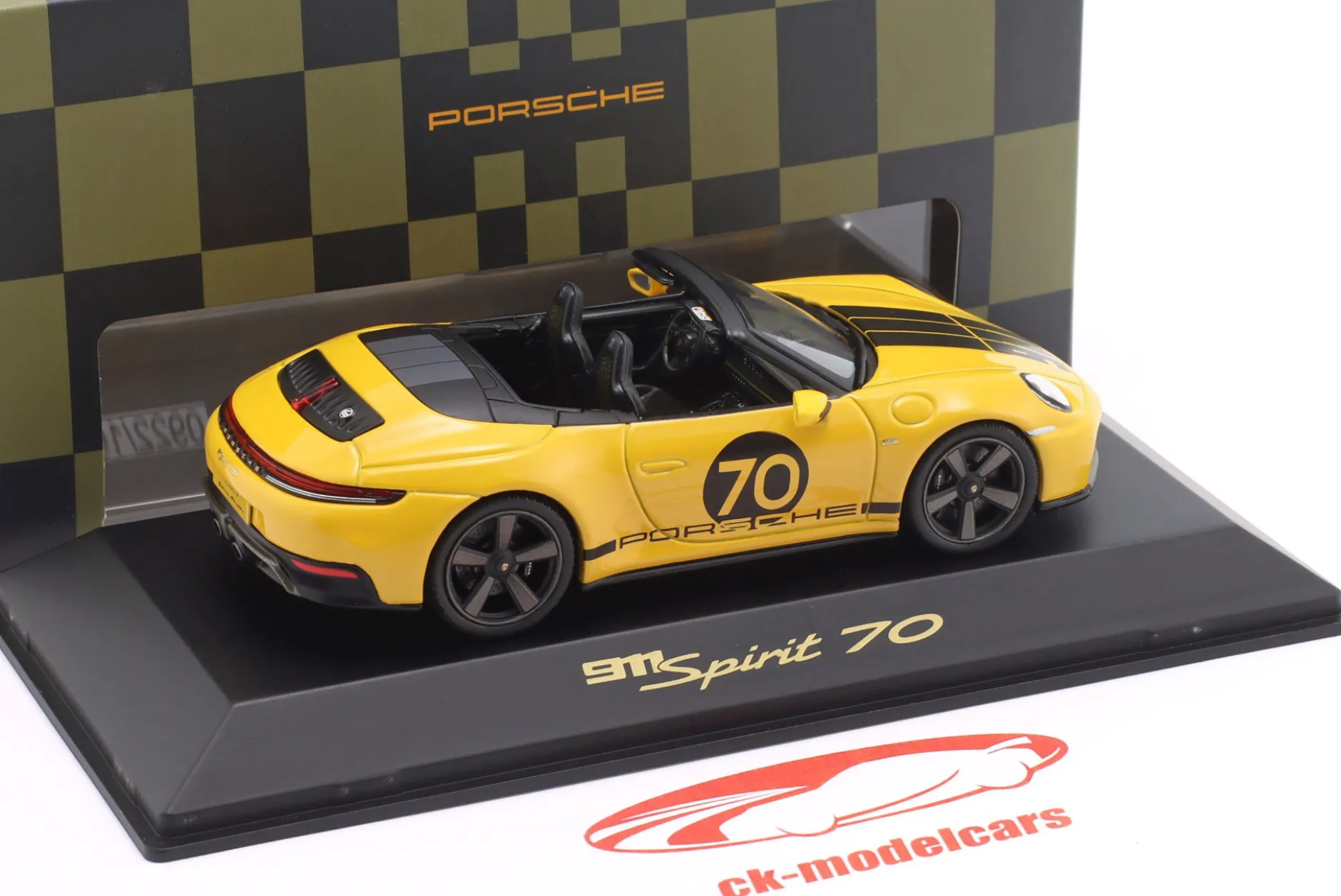 Porsche 911 Spirit 70 (992.2) Baujahr 2025 speedgelb 1:43 Spark