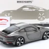 Porsche 911 (992) Sport Classic Baujahr 2022 grau metallic 1:18 Minichamps