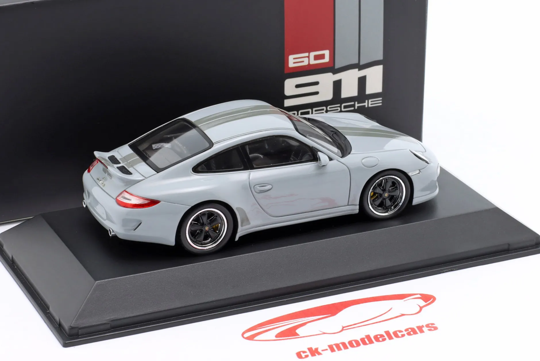Porsche 911 (997) Sport Classic grau 1:43 Spark