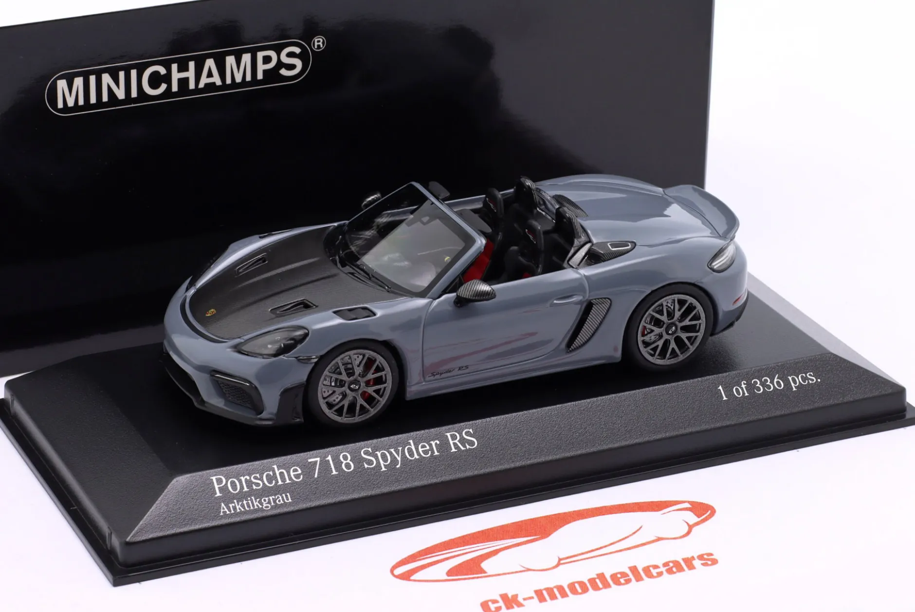 Porsche Spyder RS Weissach-Package 2023 arktikgrau 1:43 Minichamps