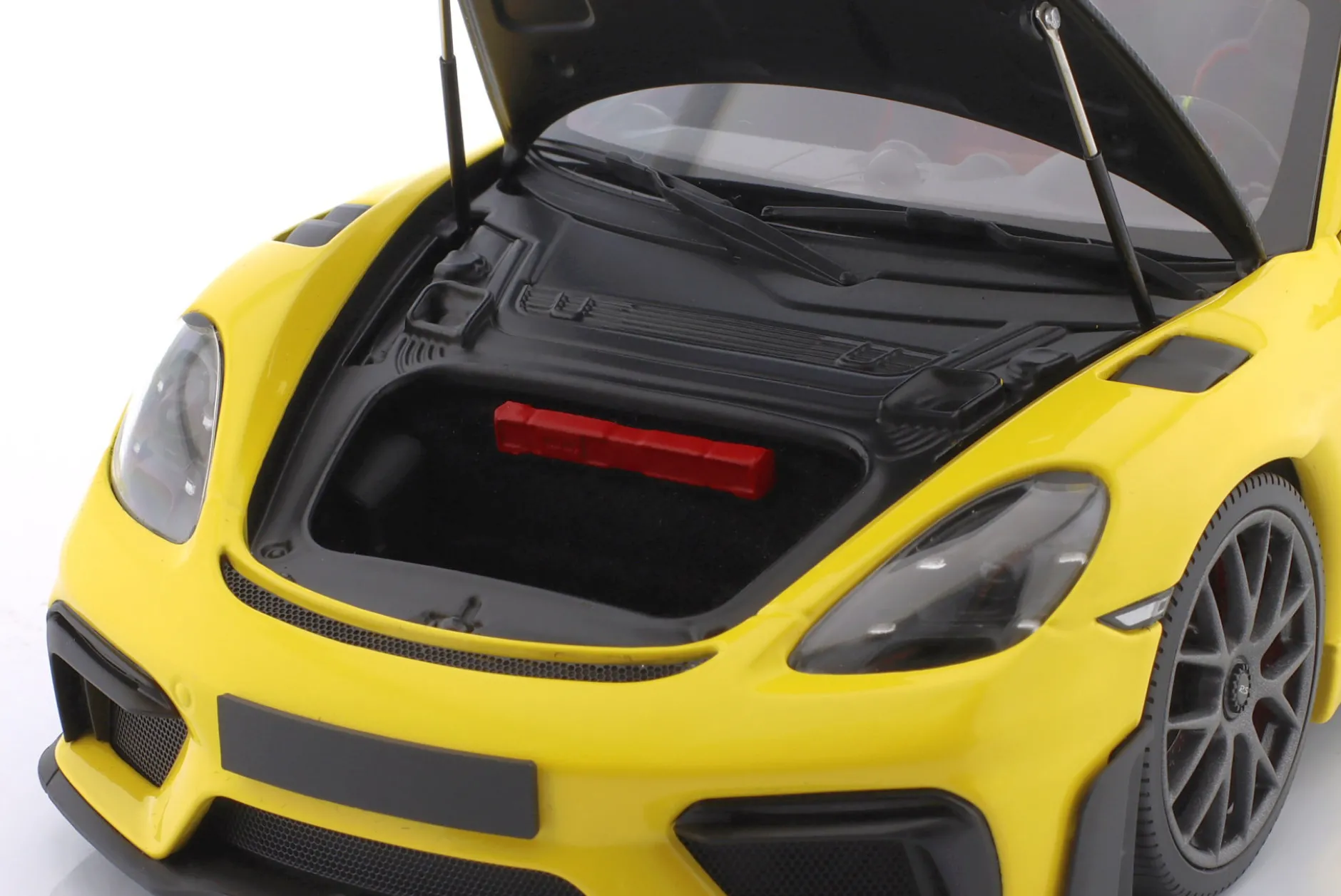 Porsche 718 Spyder RS Weissach-Paket Baujahr 2024 gelb 1:18 Minichamps