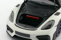 Porsche 718 Spyder RS Weissach-Paket Baujahr 2024 weiß 1:18 Minichamps