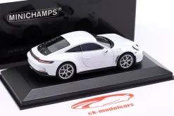 Porsche 911 (992) S/T Baujahr 2023 weiß 1:43 Minichamps