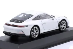 Porsche 911 (992) S/T Baujahr 2023 weiß 1:43 Minichamps