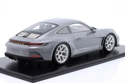 Porsche 911 (992) S/T Coupe Heritage Design Package 2024 nardograu 1:12 Schuco