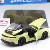 Porsche 911 (992.2) Targa 4 GTS Hybrid Baujahr 2025 gelb 1:18 Maisto