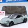Porsche 911 (992.2) Targa 4 GTS Hybrid Baujahr 2025 aventuringrün 1:18 Maisto
