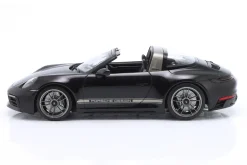 Porsche 911 (992) Targa 4 GTS 50 Jahre Porsche Design schwarz 1:18 Minichamps