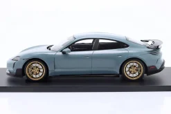 Porsche Taycan Turbo GT Baujahr 2024 shadegreen 1:18 Minichamps