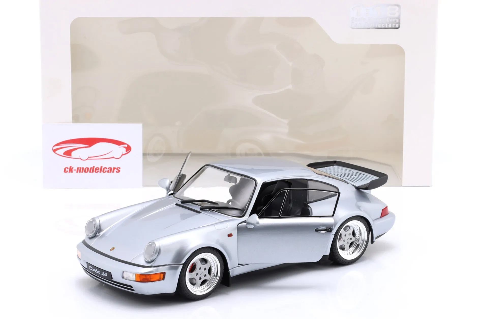 Porsche 911 (964) Turbo 3.6 Baujahr 1990 polarsilber 1:18 Solido