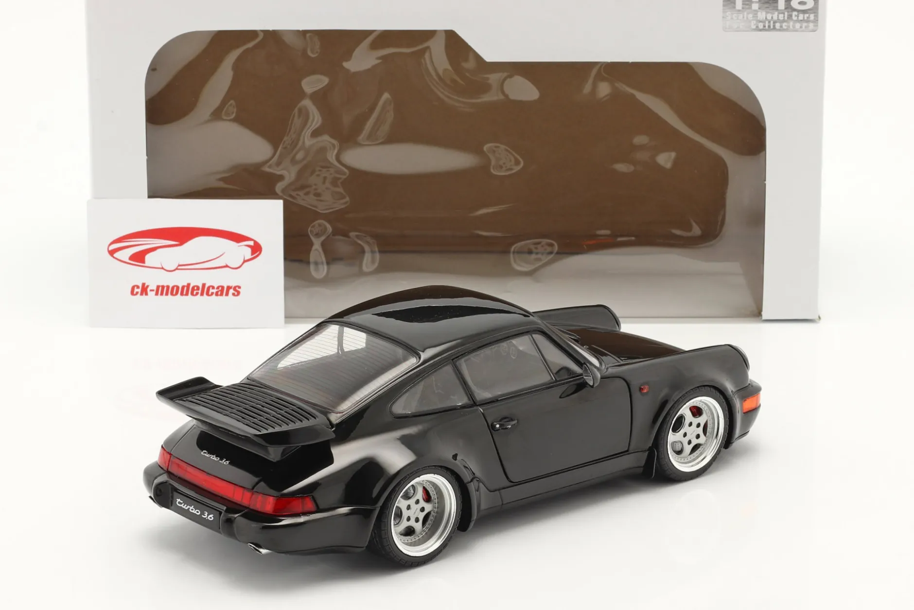Porsche 911 (964) Turbo Baujahr 1990 schwarz 1:18 Solido