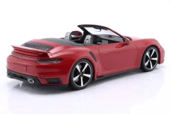Porsche 911 (992) Turbo S Cabriolet Baujahr 2020 rot 1:18 Minichamps