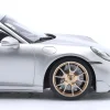 Porsche 911 (992) Turbo S Coupe Sport Design Baujahr 2024 silber / goldene Felgen 1:18 Minichamps